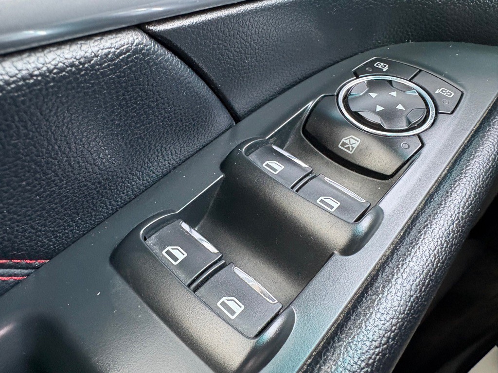 2017 Ford Explorer Image 22