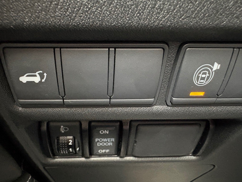 2018 Nissan Armada Image 22
