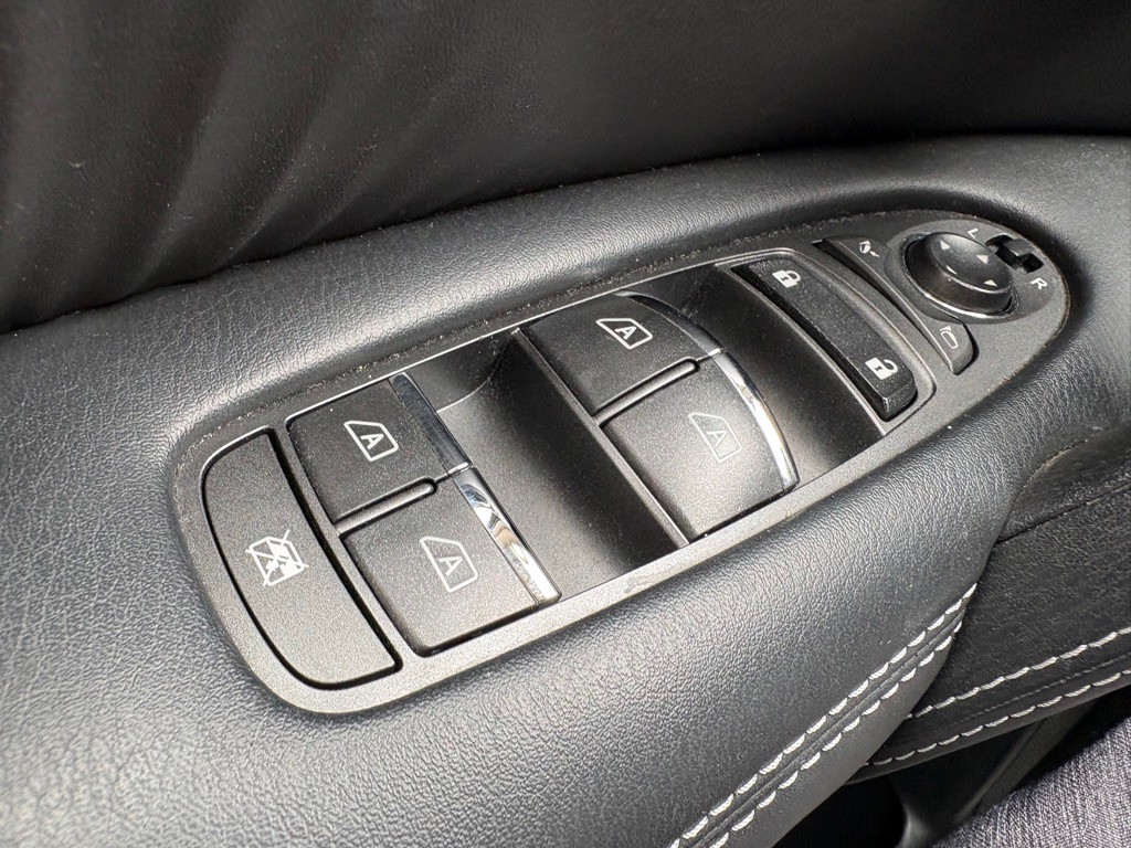 2018 Nissan Armada Image 23