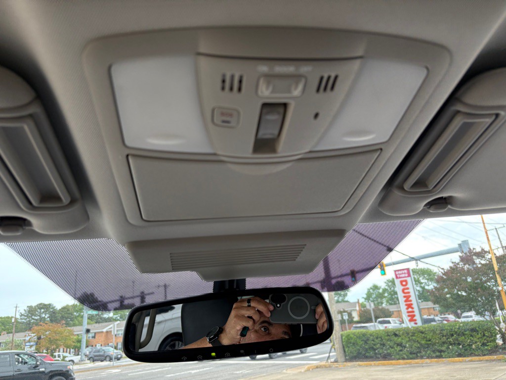 2018 Nissan Armada Image 31