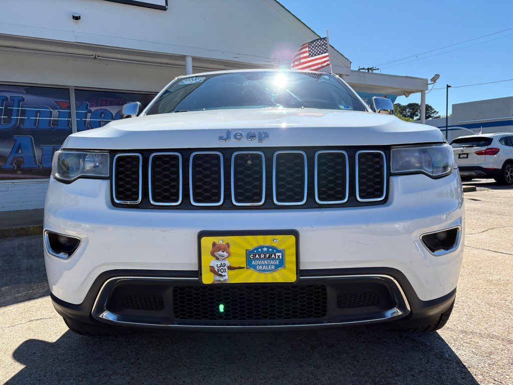 2017 Jeep Grand Cherokee Image 2