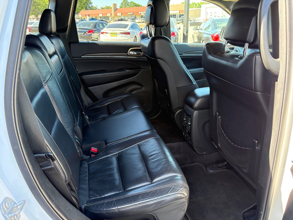 2017 Jeep Grand Cherokee Image 13