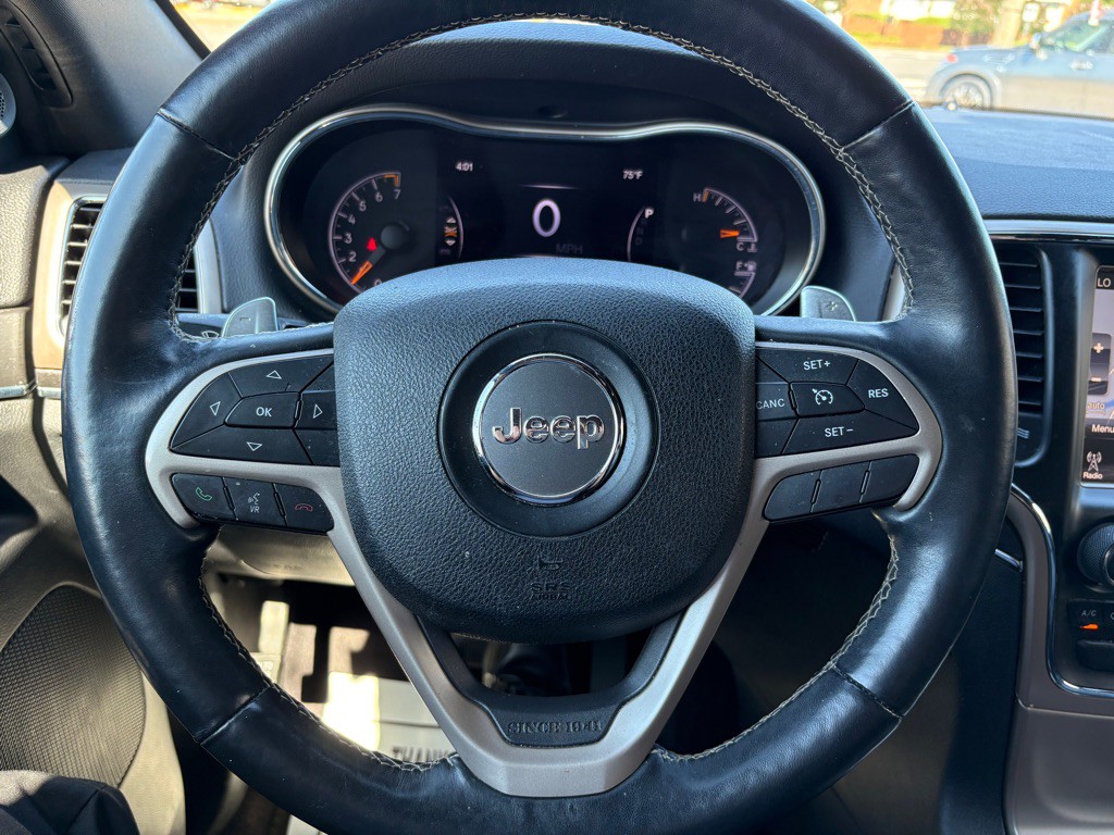 2017 Jeep Grand Cherokee Image 18