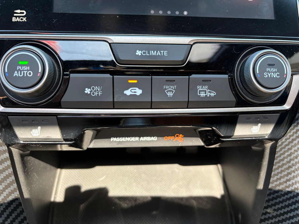 2018 Honda Civic Image 21
