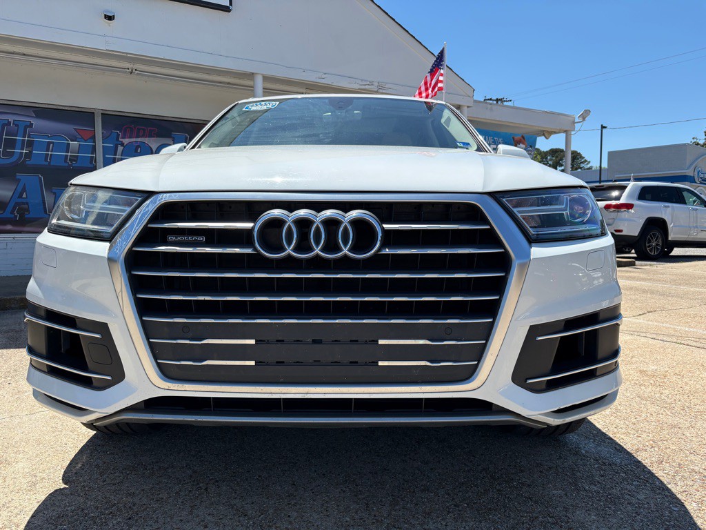 2017 Audi Q7 Image 2