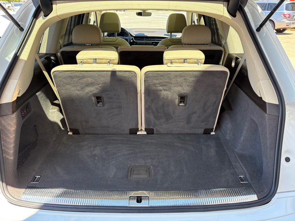 2017 Audi Q7 Image 6