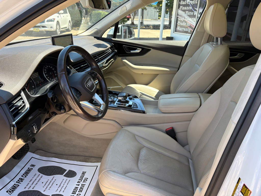 2017 Audi Q7 Image 10