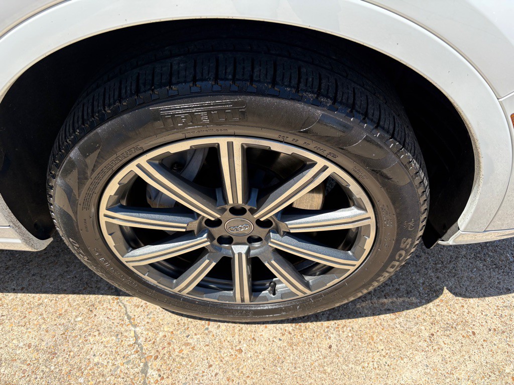 2017 Audi Q7 Image 34