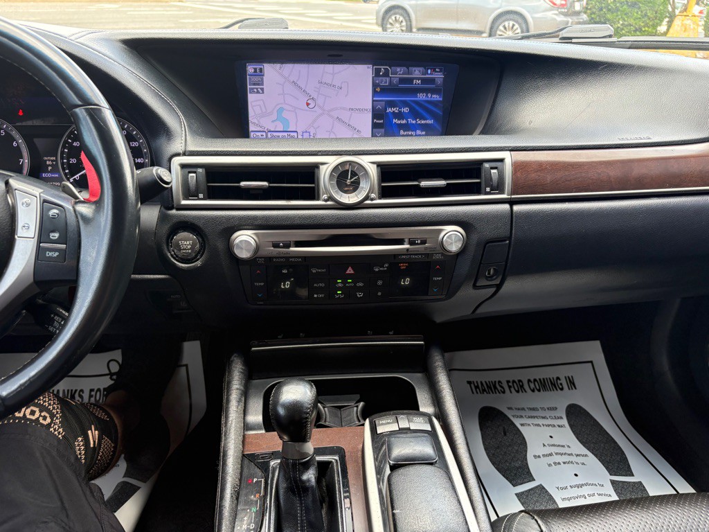 2013 Lexus GS Image 23