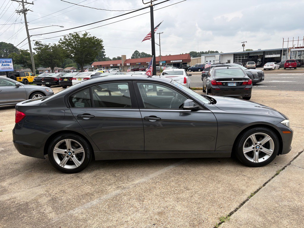 2014 BMW 3 Series Image 7