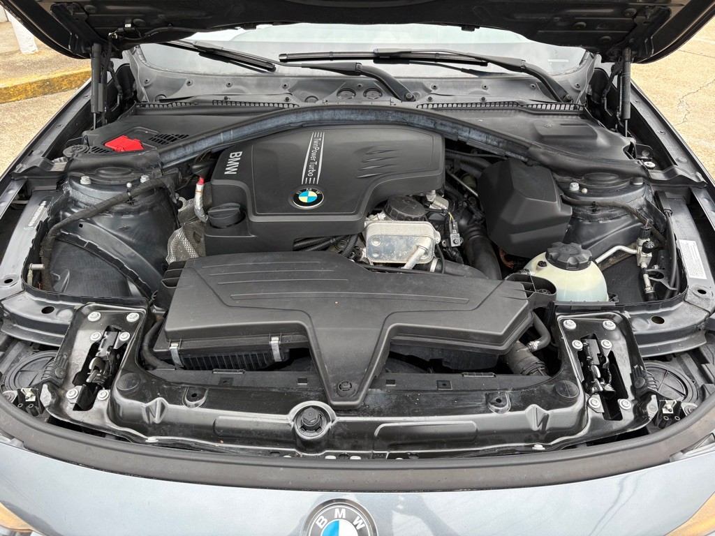 2014 BMW 3 Series Image 30