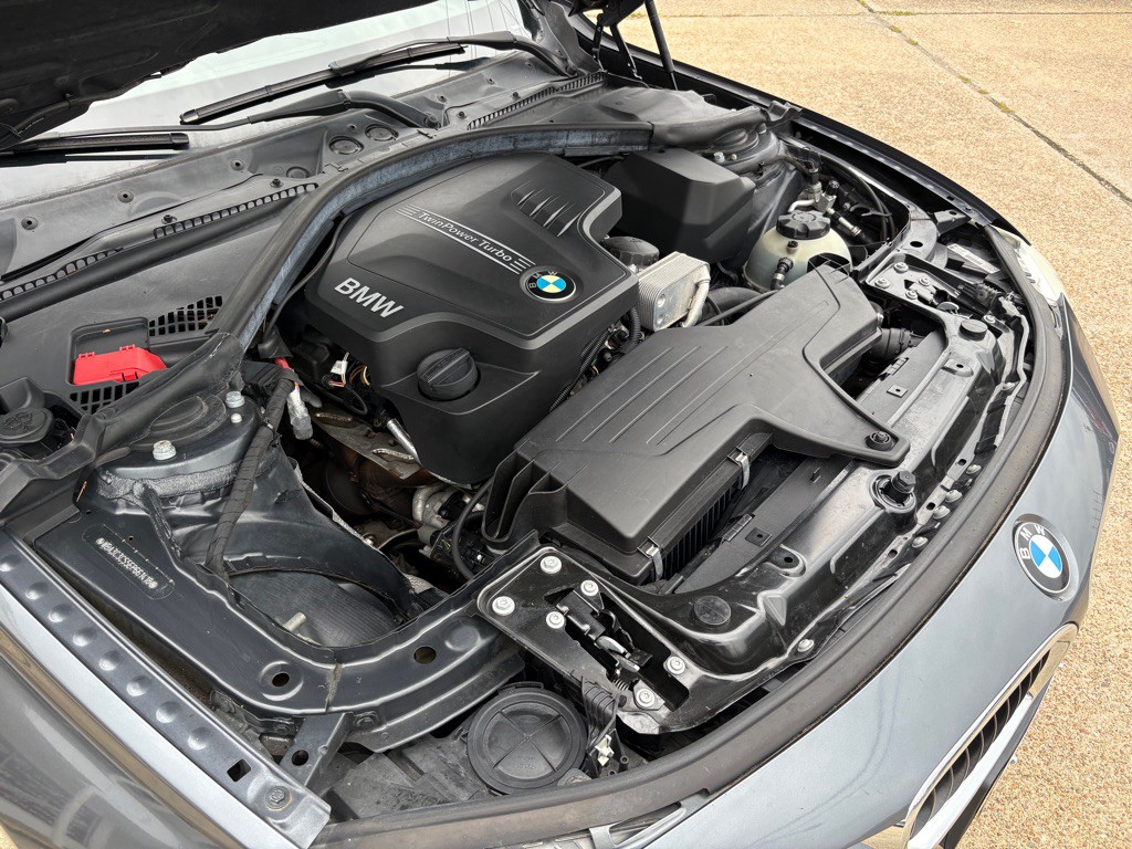 2014 BMW 3 Series Image 31