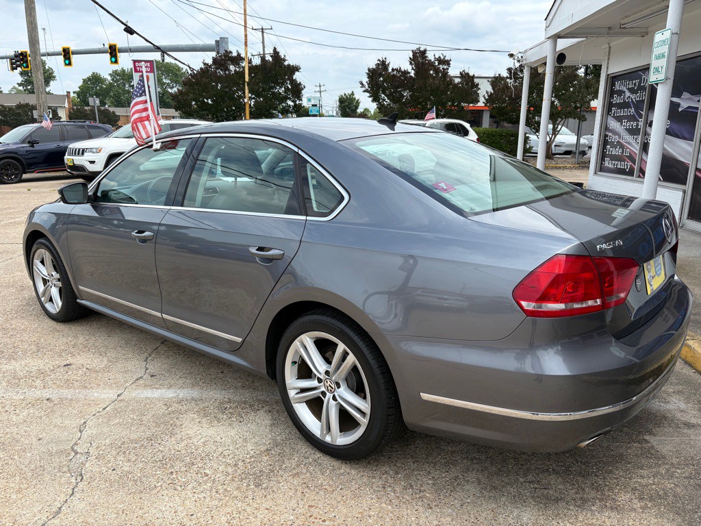 2014 Volkswagen Passat Image 4