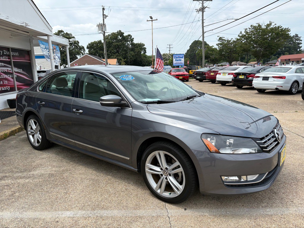 2014 Volkswagen Passat Image 9