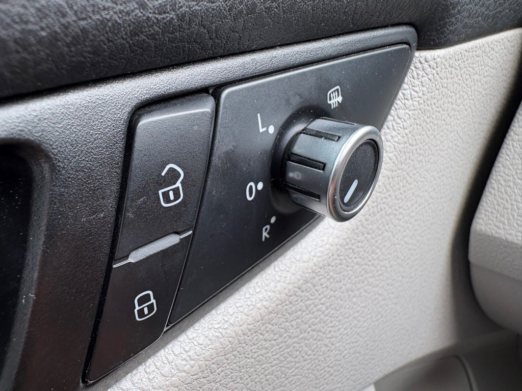 2014 Volkswagen Passat Image 20