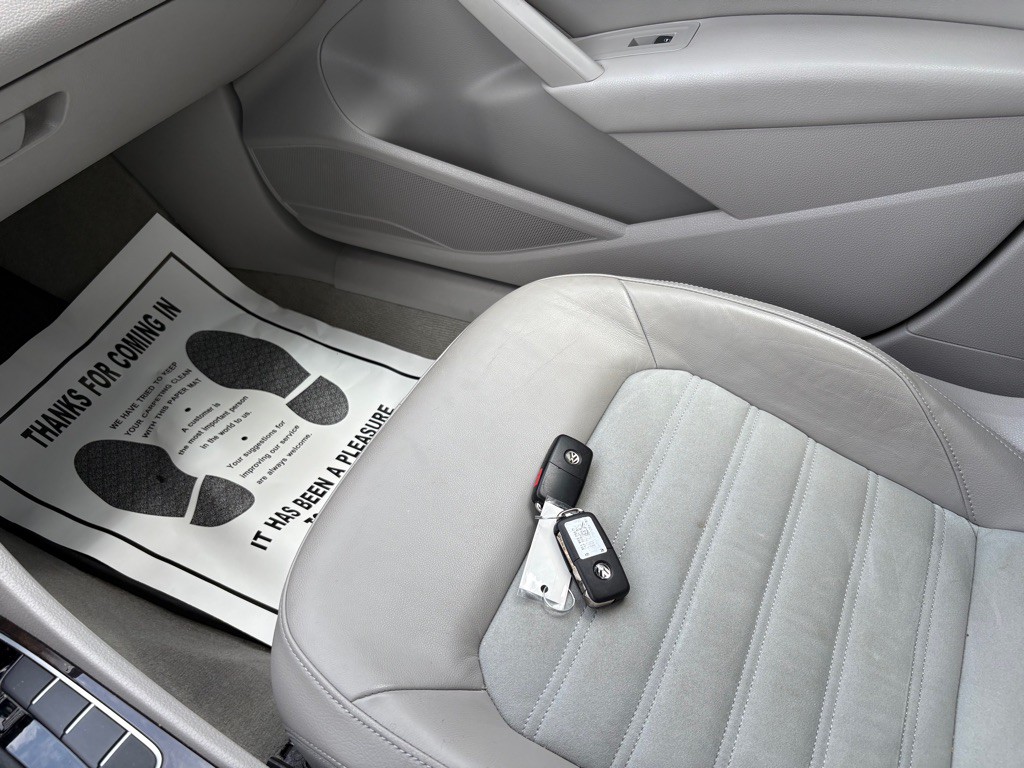 2014 Volkswagen Passat Image 26