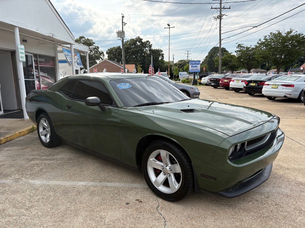 2011 Dodge Challenger Image 8
