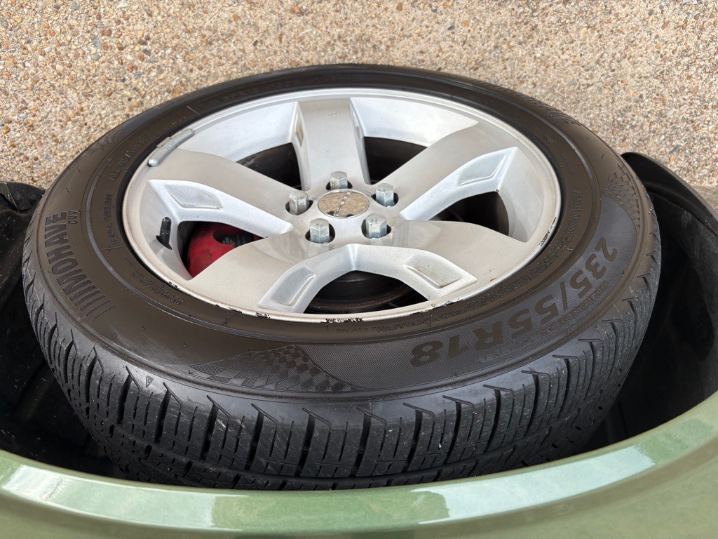 2011 Dodge Challenger Image 26
