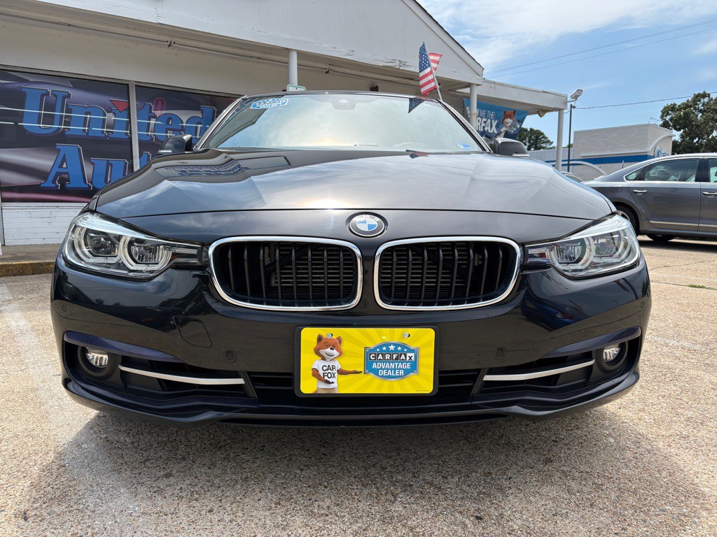 2017 BMW 3 Series Image 2