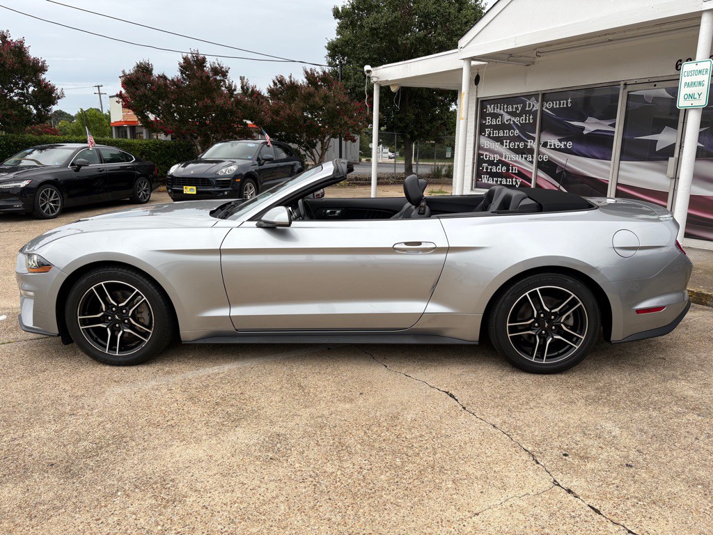 2021 Ford Mustang Image 5