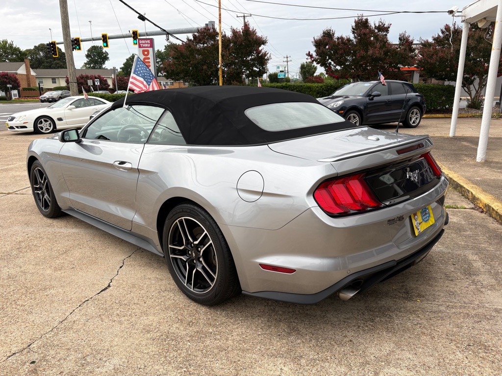 2021 Ford Mustang Image 6