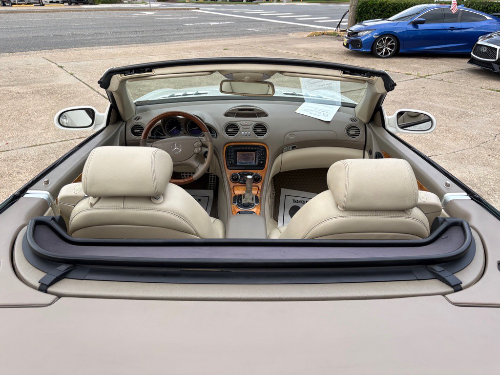 2003 Mercedes-Benz SL-Class Image 7