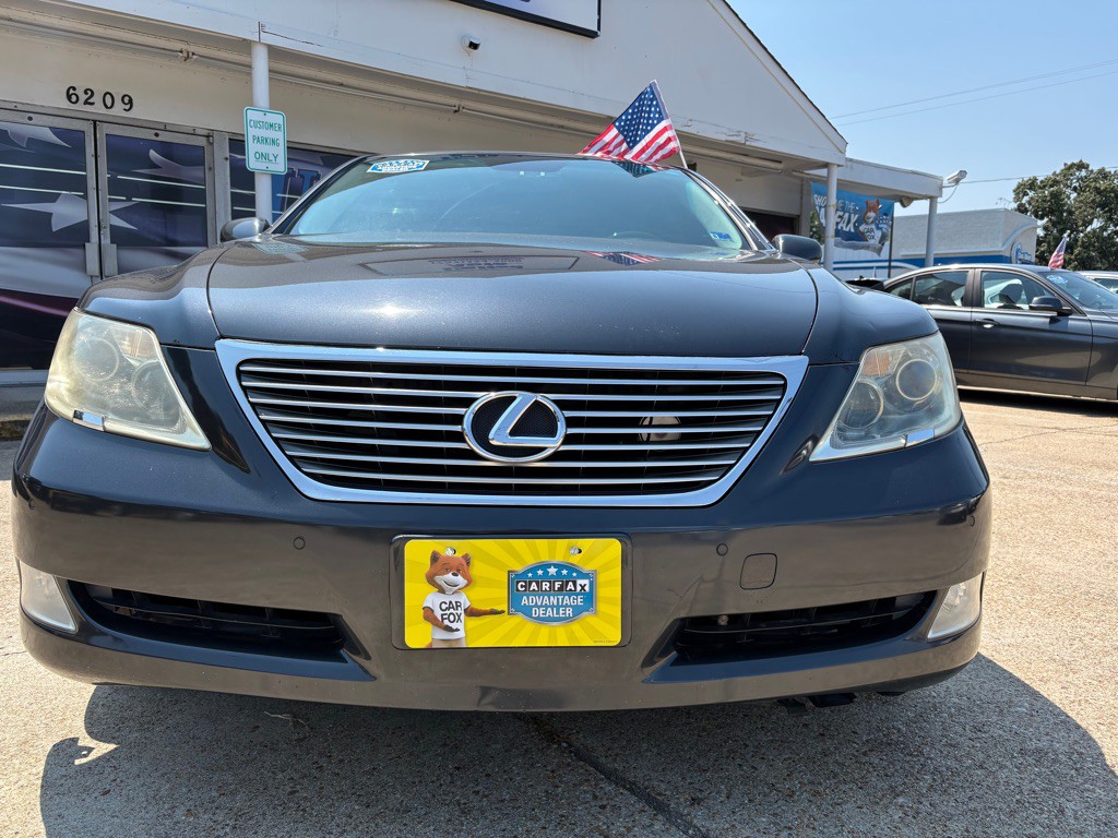 2009 Lexus LS Image 2