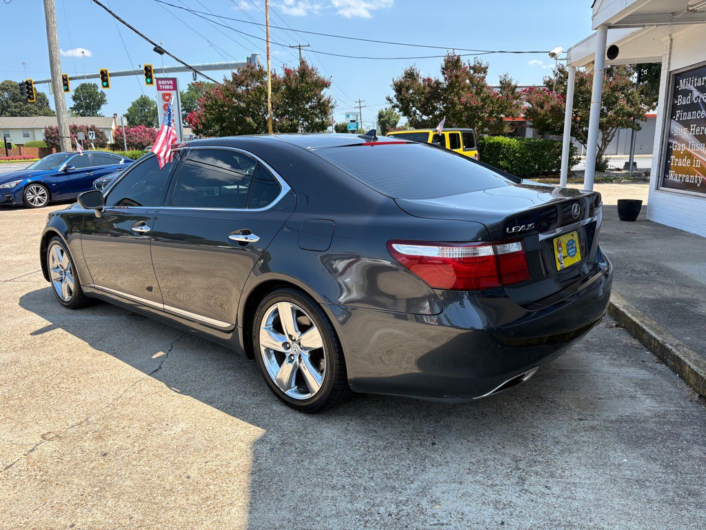 2009 Lexus LS Image 4