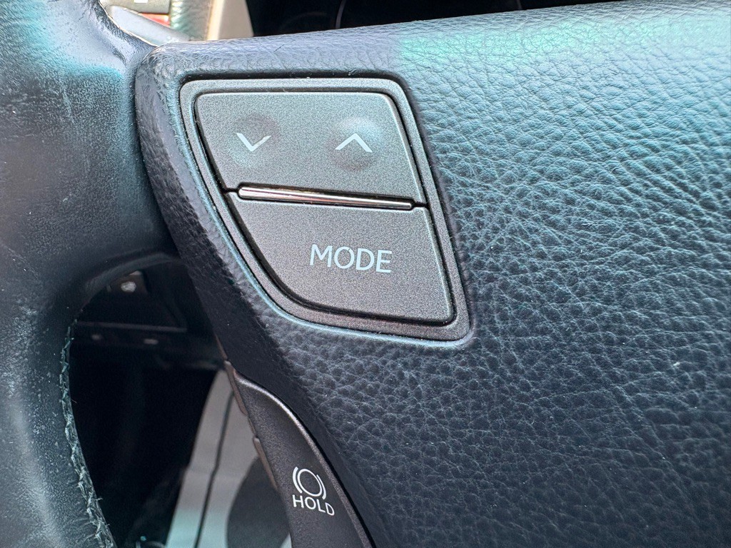 2009 Lexus LS Image 21