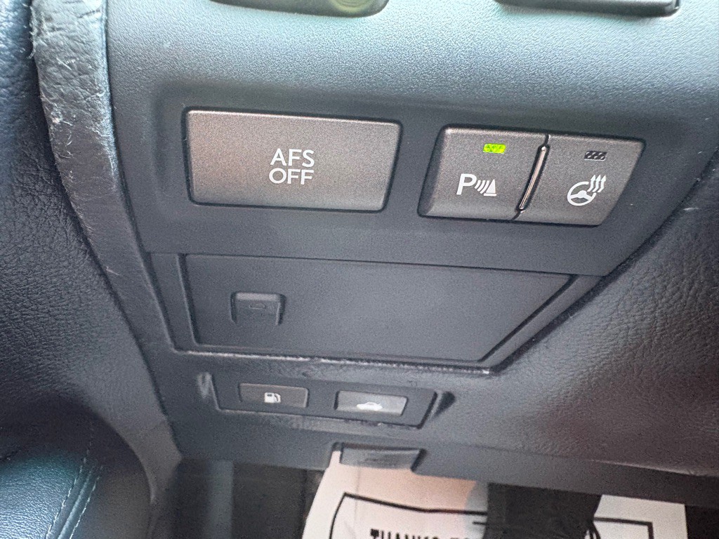 2009 Lexus LS Image 22