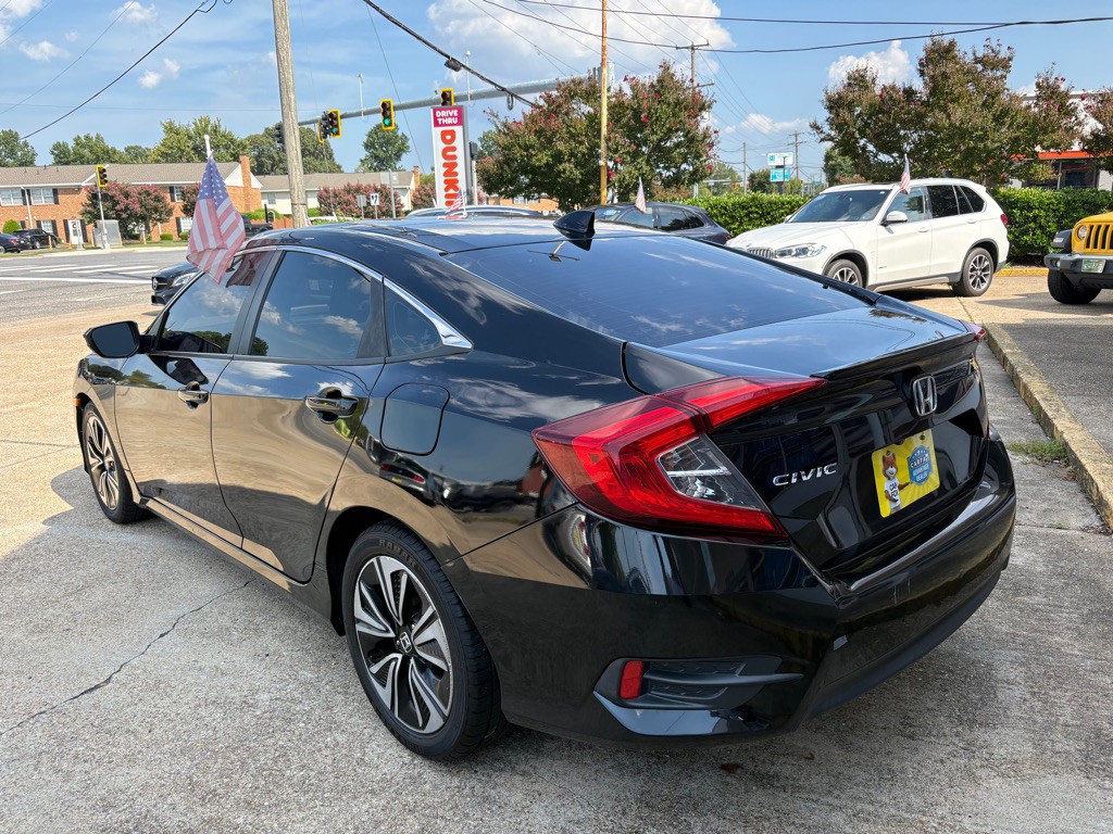2017 Honda Civic Image 4