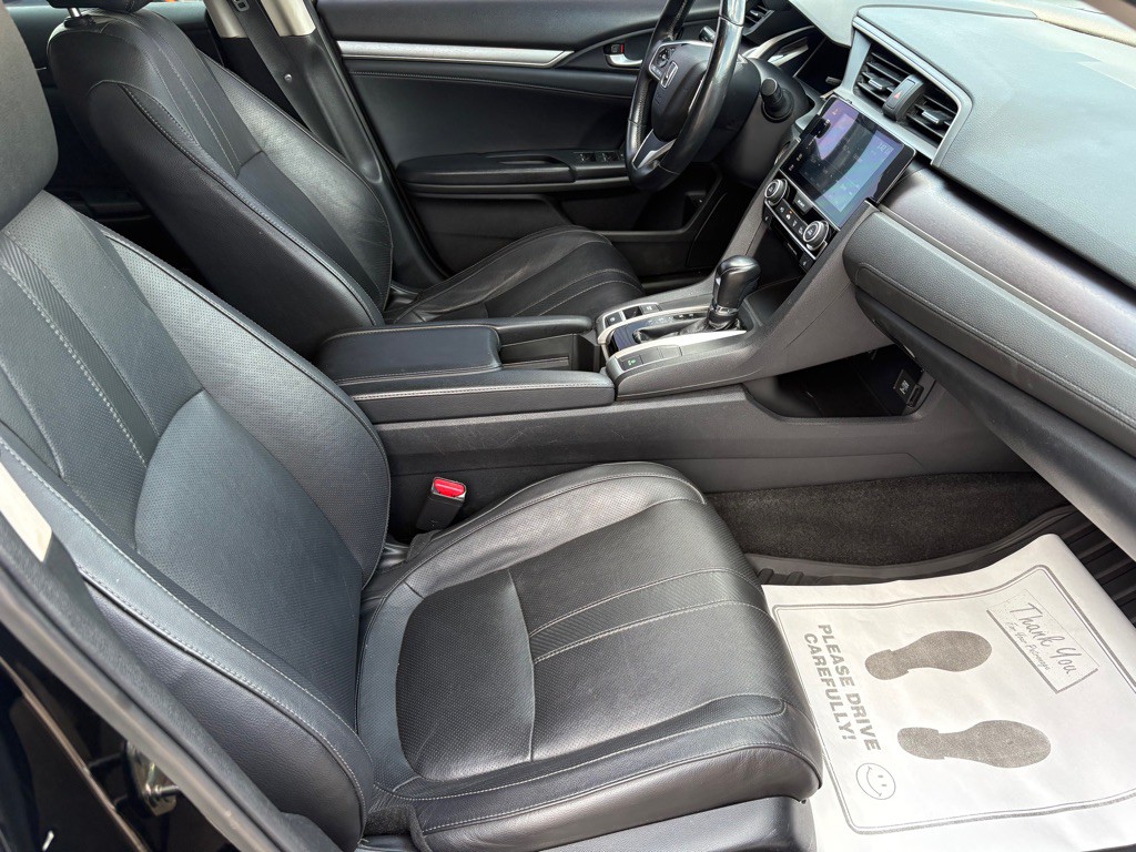 2017 Honda Civic Image 14