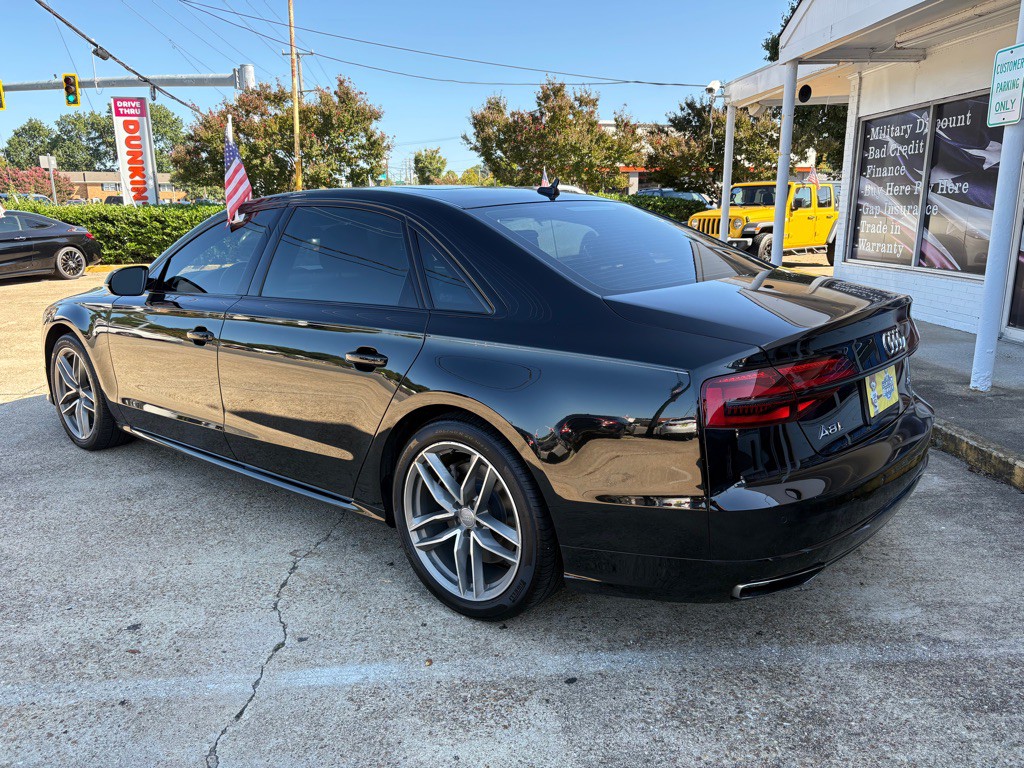 2017 Audi A8 Image 4