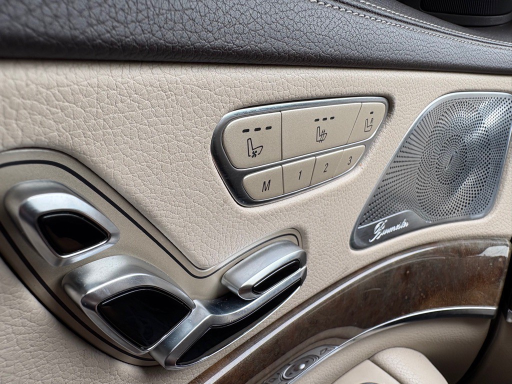 2015 Mercedes-Benz S-Class Image 25