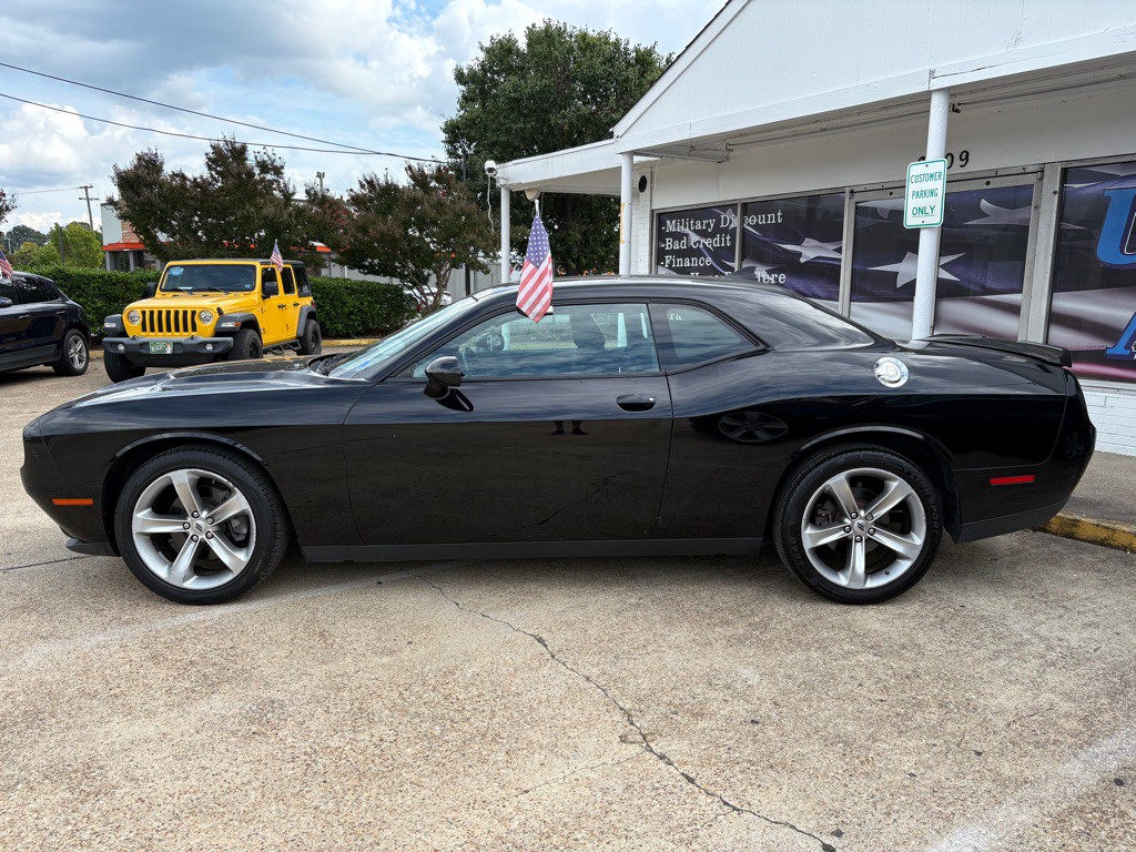 2018 Dodge Challenger Image 3
