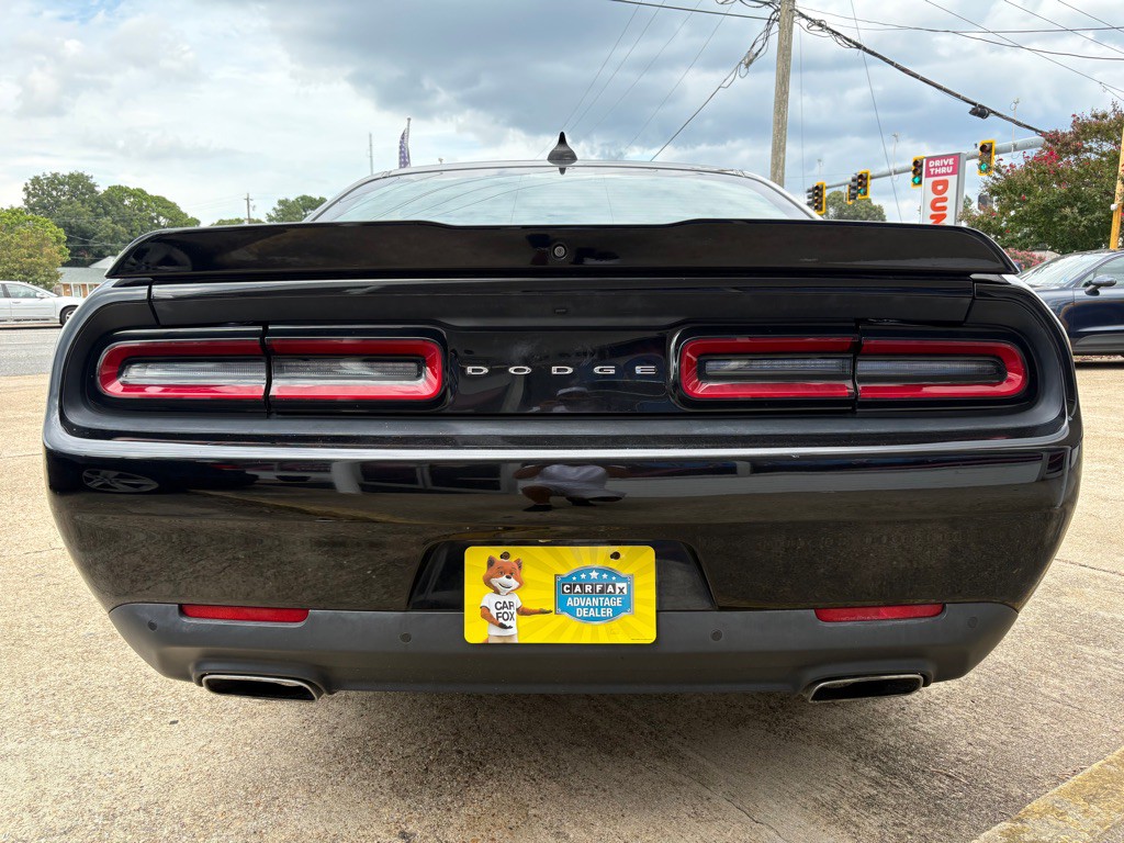 2018 Dodge Challenger Image 5