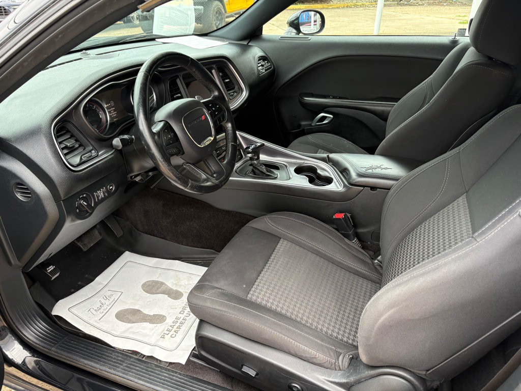 2018 Dodge Challenger Image 10
