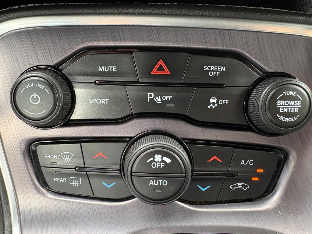 2018 Dodge Challenger Image 22