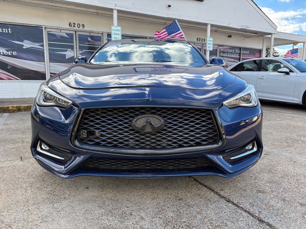 2018 INFINITI Q60 Image 2