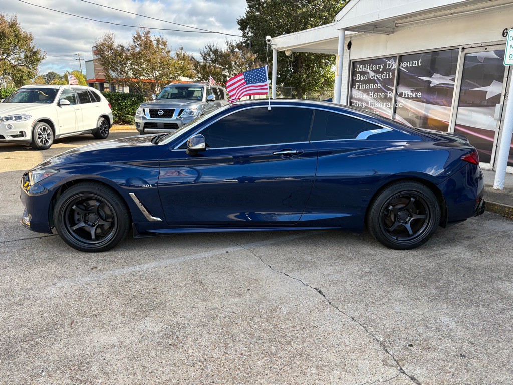 2018 INFINITI Q60 Image 3