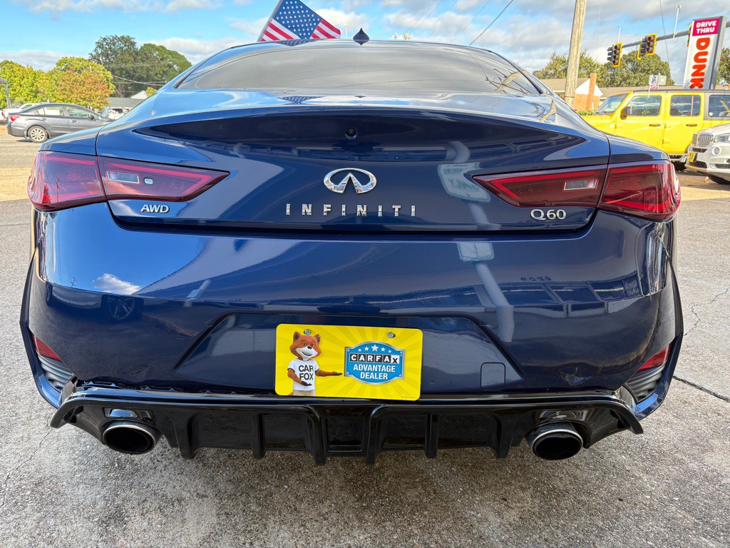 2018 INFINITI Q60 Image 5