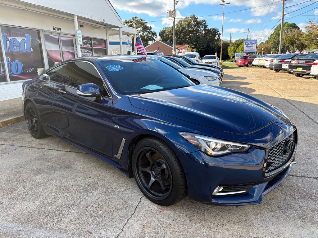 2018 INFINITI Q60 Image 9