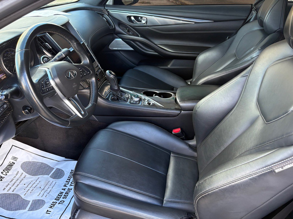 2018 INFINITI Q60 Image 10