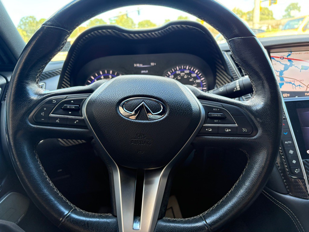 2018 INFINITI Q60 Image 16