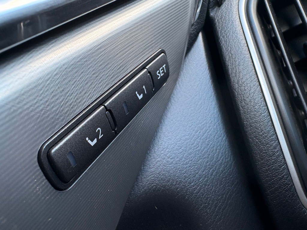2018 INFINITI Q60 Image 20