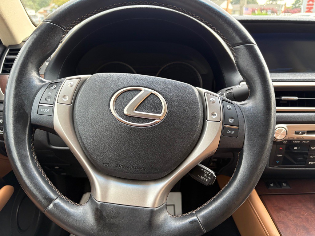 2013 Lexus GS Image 18