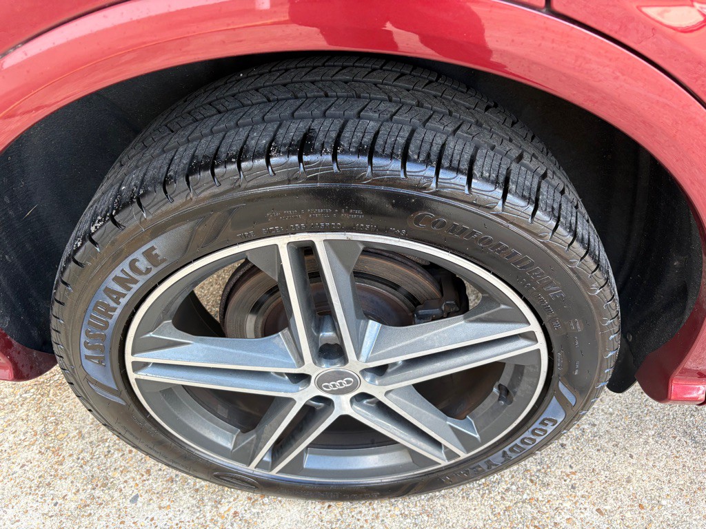 2018 Audi Q5 Image 32
