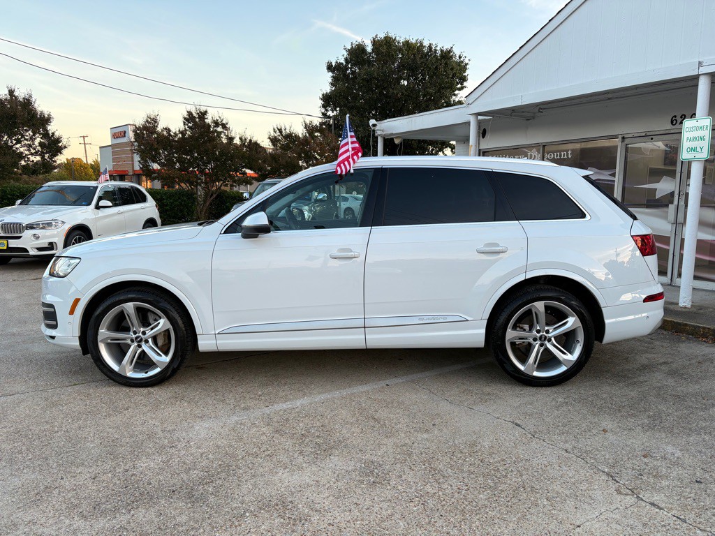 2019 Audi Q7 Image 3