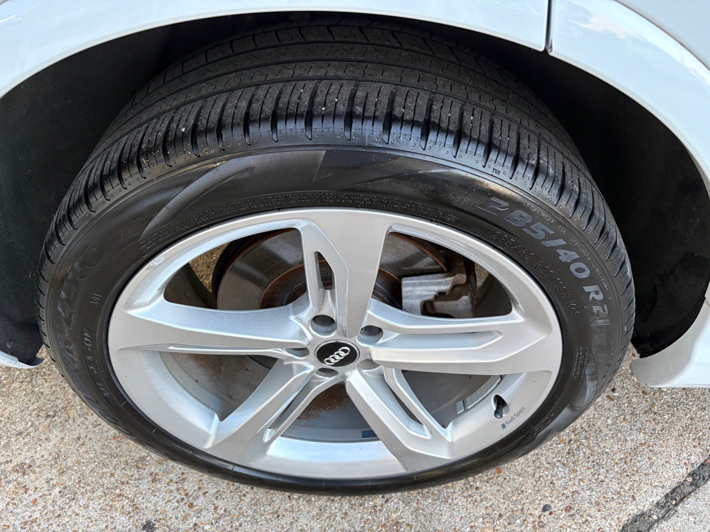 2019 Audi Q7 Image 32