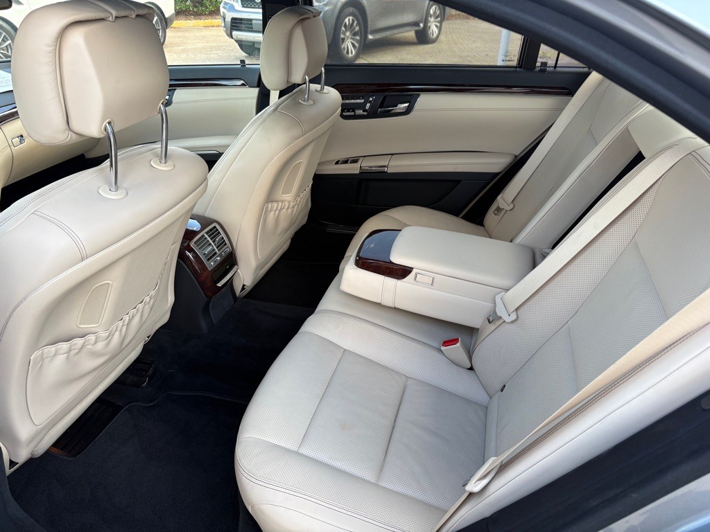 2012 Mercedes-Benz S-Class Image 11